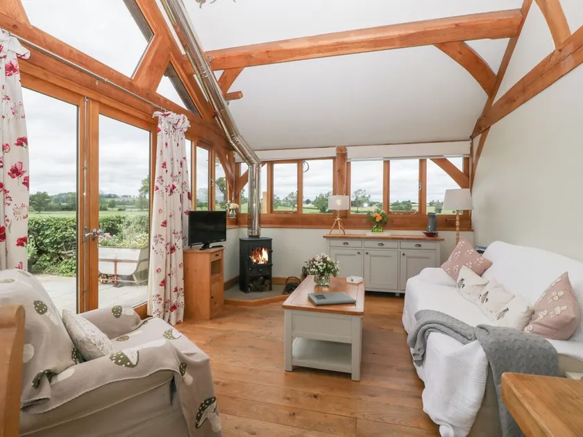 Little Acorn Cottage - Image 1