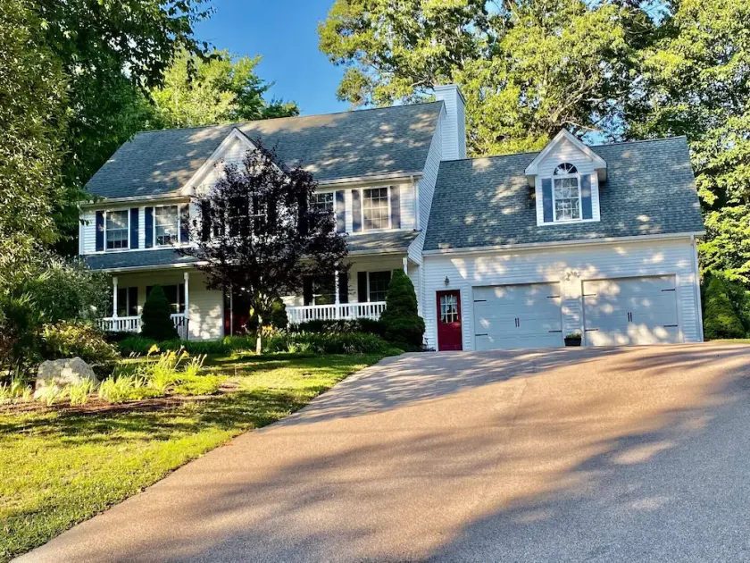 Perfect home for adventure! 2mi to Foxwoods, 15 min to Mystic, tour CT WineTrail - Image 1