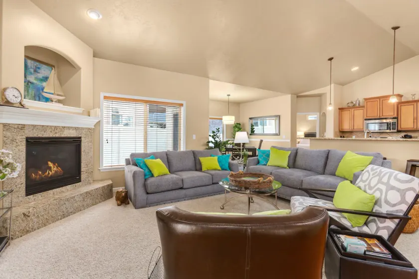 Pool!!,Hardwood, Granite, - Image 1