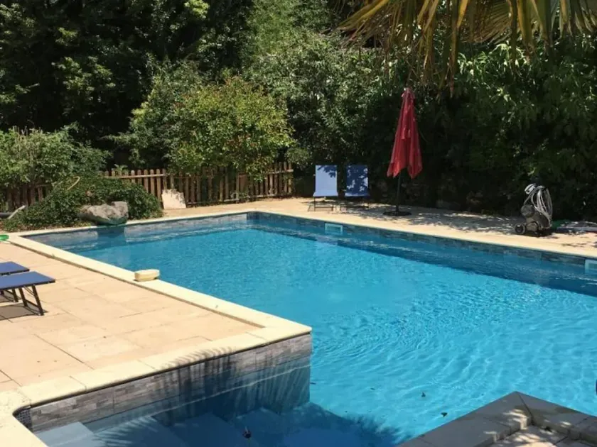 Charmante maison en pierre avec piscine privée chauffée - Image 1