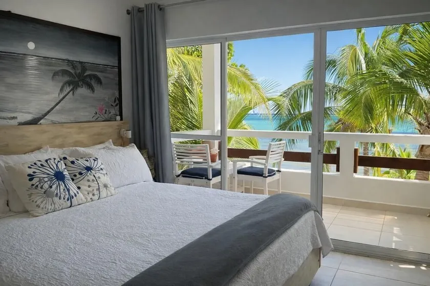 Las Amapolas - Steps from the Sea - Minutes to Secret Beach - 1B Upper Unit - Image 1