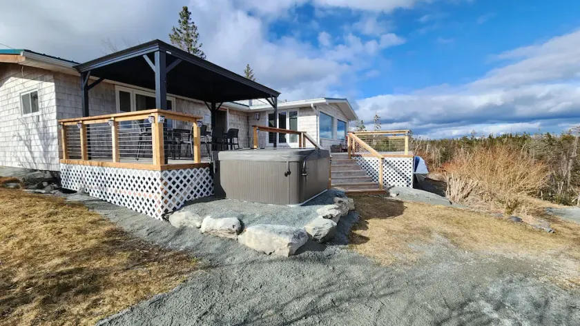 Ocean front retreat and spa - 5min to Taylor Head park - Image 1