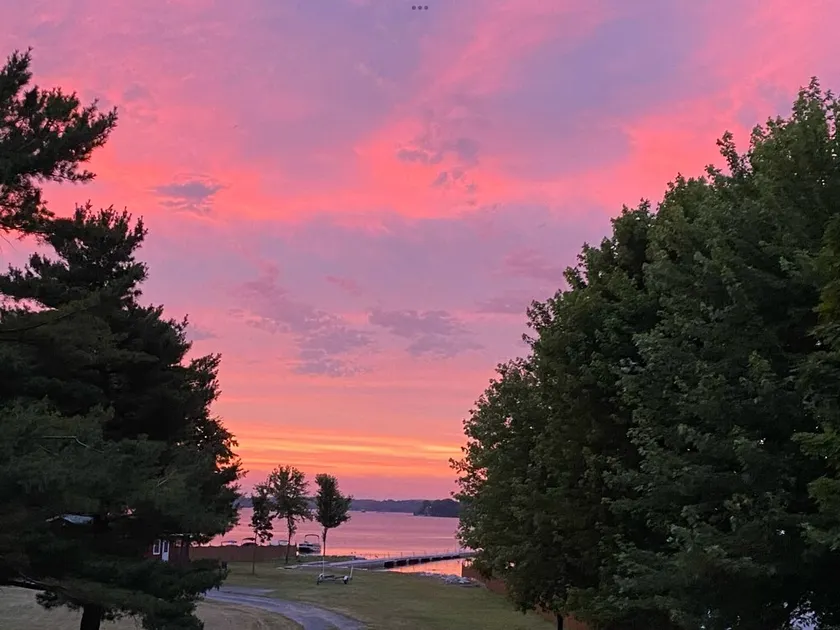 Waterfront Cottage with private dock! September weeks still available! - Image 1
