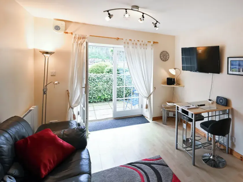 1 bedroom accommodation in Plockton - Image 1