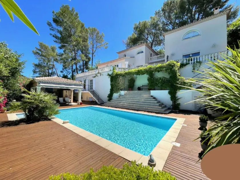 Villa Avec vue Exceptionnelle à 180°, Entre Nîmes et Montpellier - Image 1