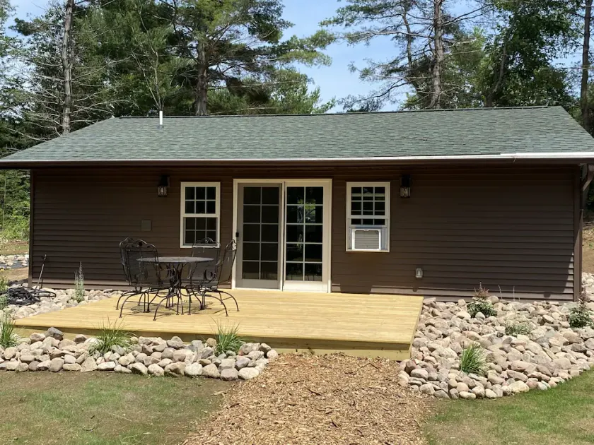 Newly Renovated Cabin -dog friendly - Image 1