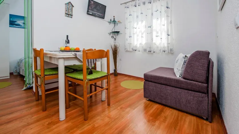 GARDEN  RINA- Studio Apartment - Image 1