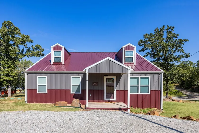 The Porch House - Lake Views, Huge Porch, Fire Pit & Beach Access - Image 1