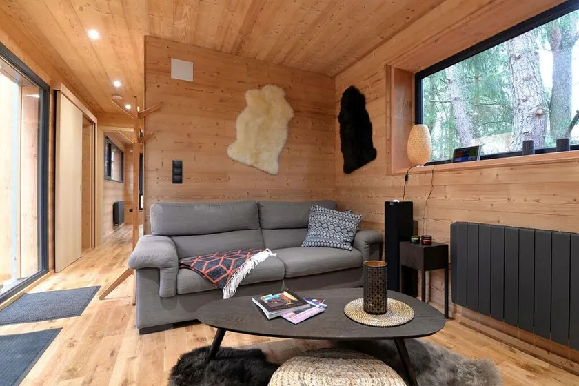 Holiday Home Under the Trees - Image 1