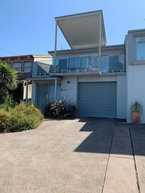 Caseys Beach Retreat - Image 1