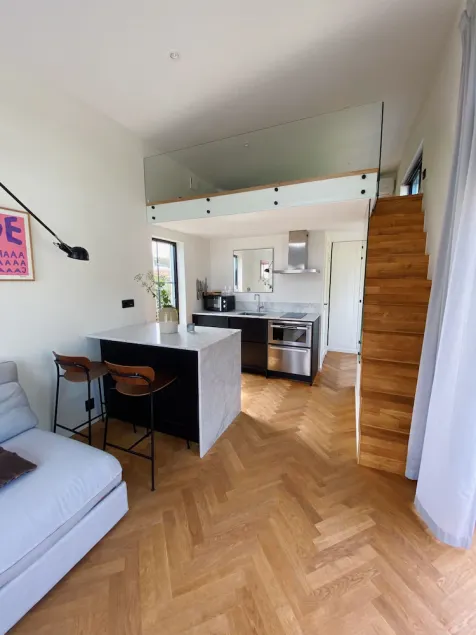 Guesthouse, not even a minute walk to the ocean - Image 1