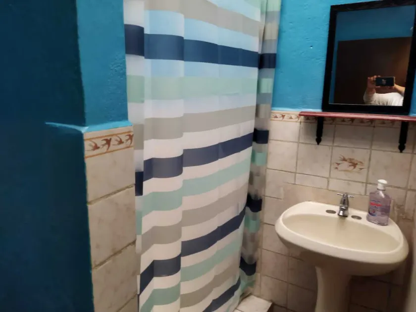 6 bedroom Home in Antigua Guatemala- Next to Iglesia Merced - Image 1