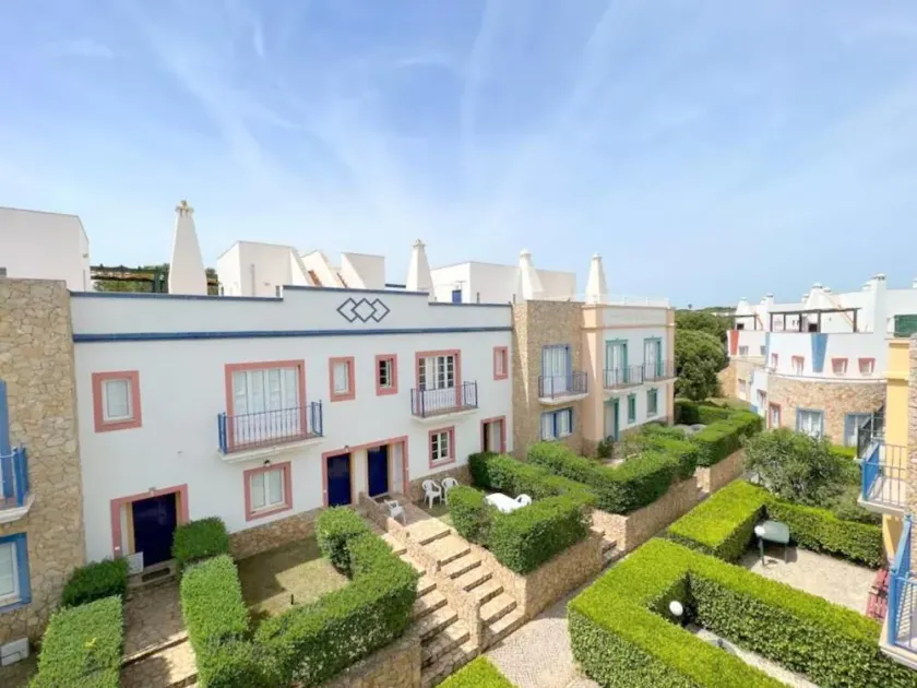 Glamorous Villa T3 Praia Verde - Image 1