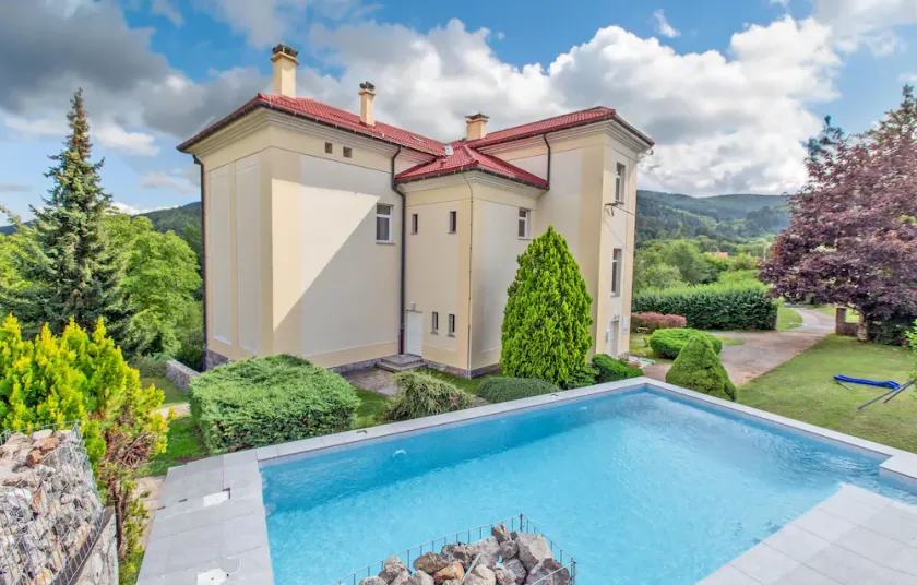 Beautiful Home In Obrov - Image 1