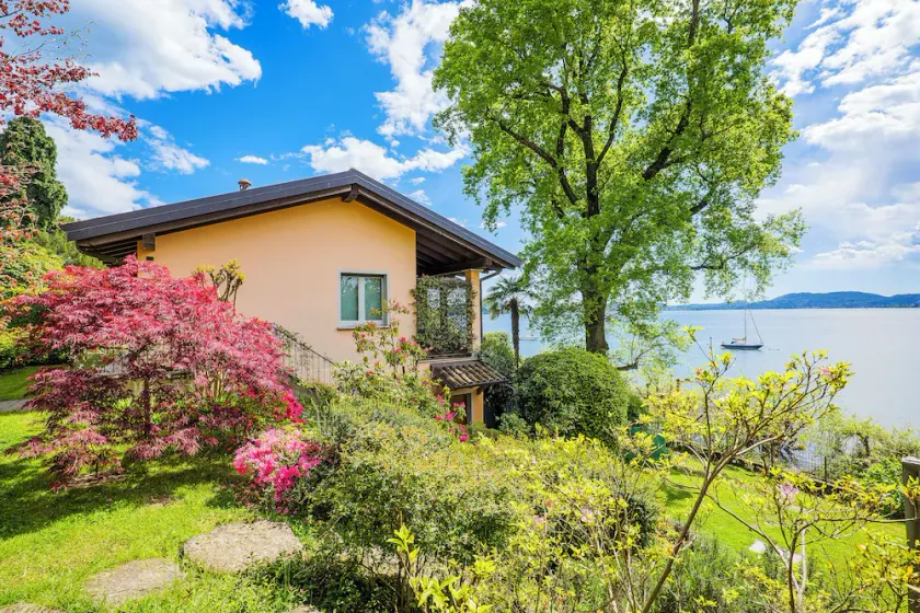 Charmerende 4-værelse hus med ca. 6.000 m² stor havendom - Image 1