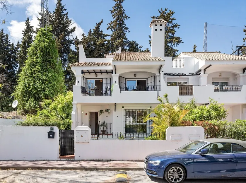 Casa Esquina -Lovely 4bd townhouse in Los Naranjos - Image 1