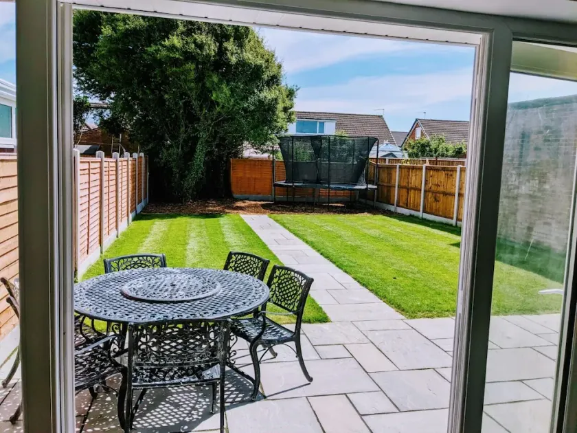 Lovely 3-Bed House in Lytham Saint Annes - Image 1