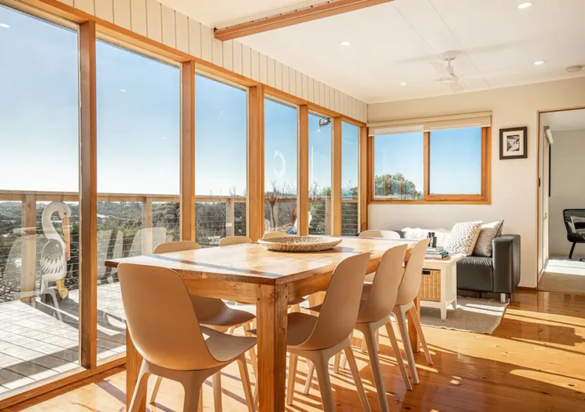 Perched at one of the highest points in Rye (Sleeps 11) - Image 1