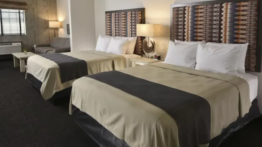 Broken Arrow Charmer: Steps from Top City Attractions! On-site Pool - Image 1