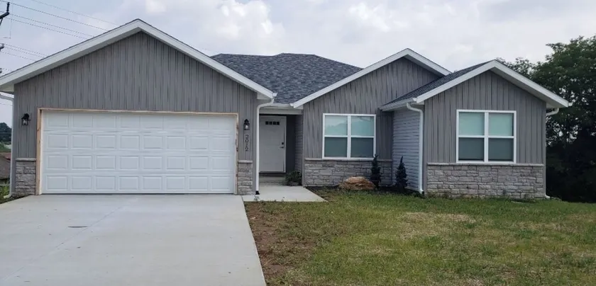 New 2021 home 3 BR, PEACEFUL GETAWAY Ozark - Image 1