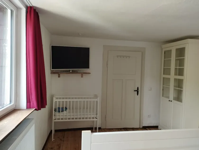 Lovingly renovated vacation home in the heart of Lösnich - Image 1