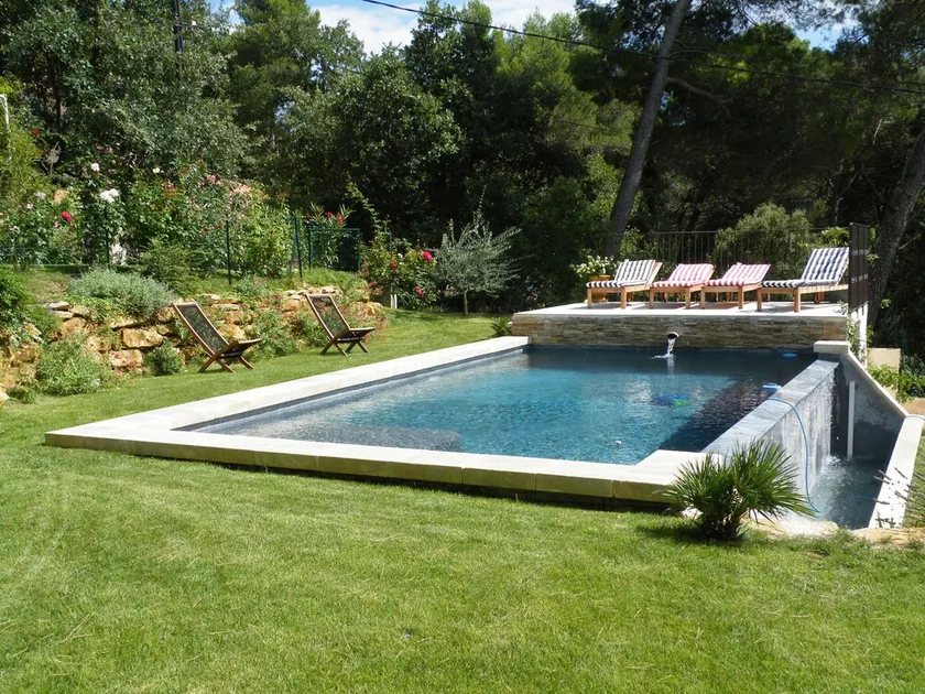 Belle maison avec piscine privée à débordement chauffée à 16 km d’Uzes - Image 1