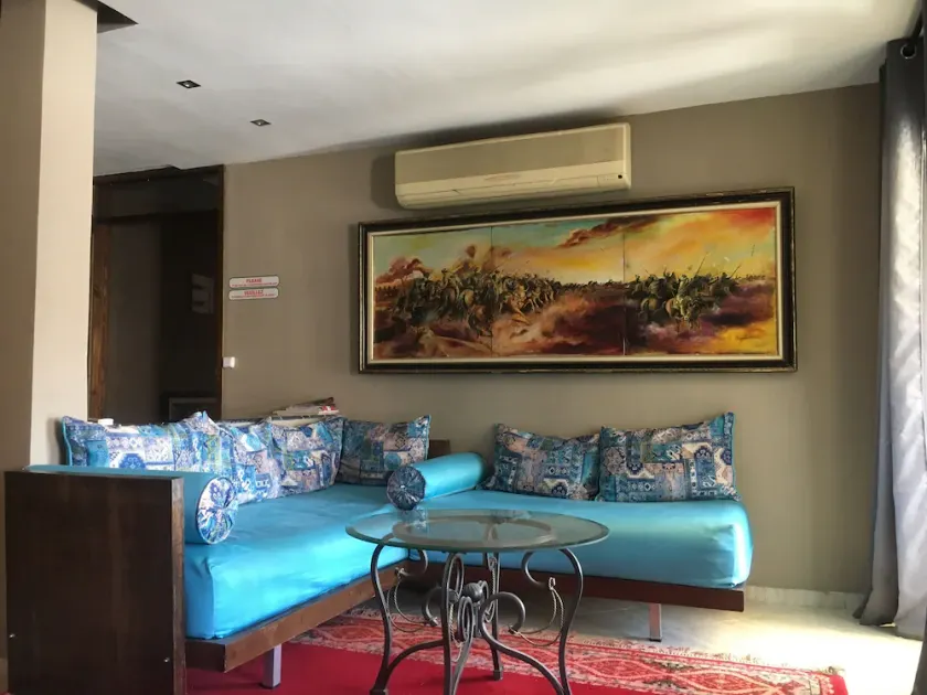 GHAZI APARTMENT.     Decor and calm - Image 1