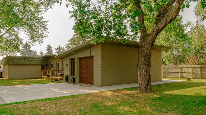 Walker Central is the perfect place for your stay! - Image 1