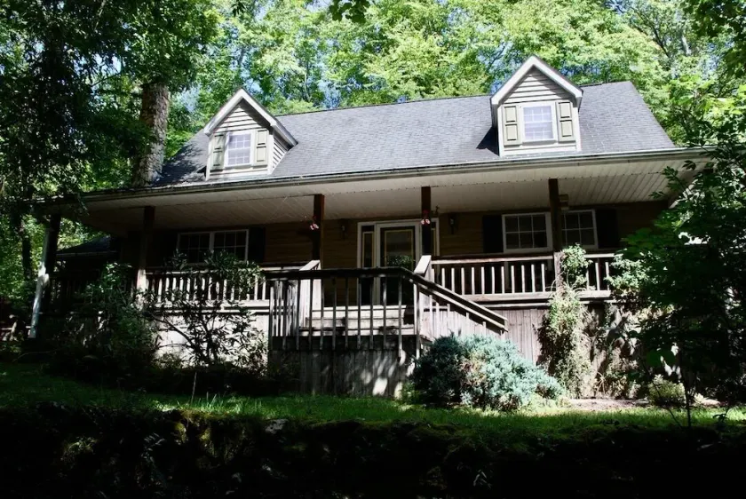 8 acres of privacy , stream and waterfall, Dupont, pets welcome. - Image 1
