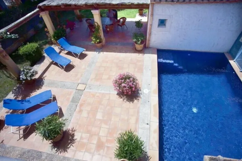 Alma paradisvilla med privat pool 300 m från havet - Image 1