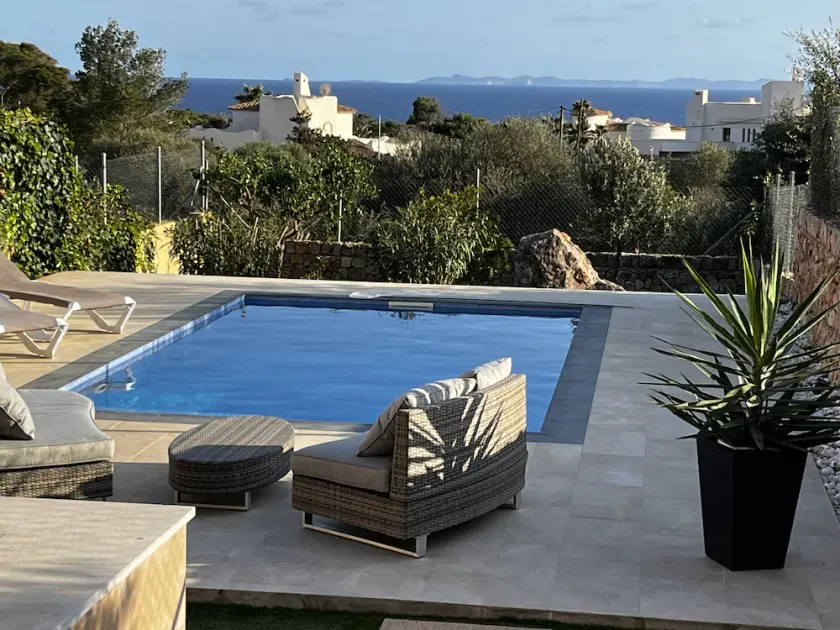 Beautiful vacation home with sea view for 7 people - Image 1