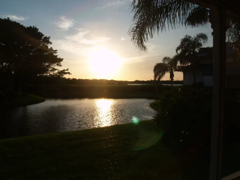 Private Isle. 24 hr, gated, guarded.1 mile from white sand beach. 8.5 mi to IMG. - Image 1