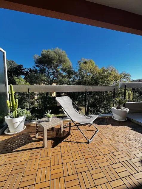 Vacker T2 - Stor Terrass - St Raphael - Boulouris 150m strand - Image 1