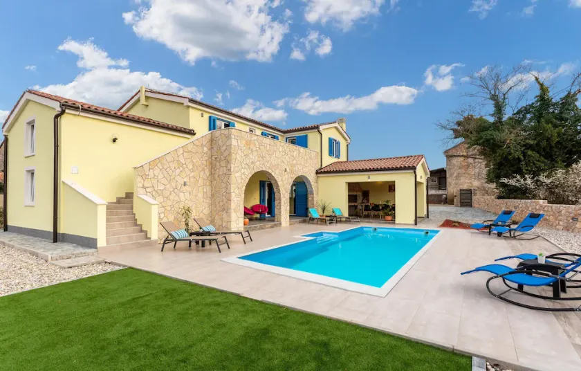 Amazing Home In Dobrinj - Image 1