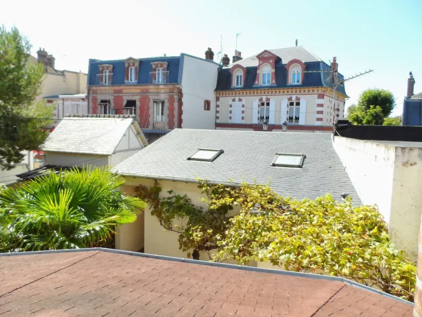 Cabourg in the fan (center) 3 minutes walk from the beach - Image 1