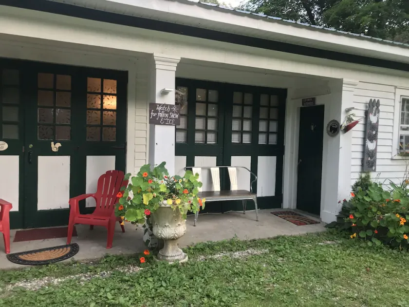 Studio style farm stay - Image 1
