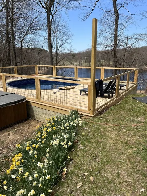 Pond retreat with heated pool & hot tub - Image 1