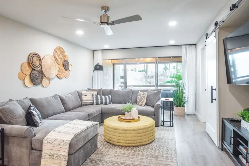 BRAND NEW FULL LUXURY REMODEL - Old Town Scottsdale! 2BR/2BA En-suite, Htd Pool! - Image 1