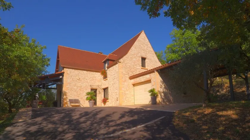 Magnífica villa de prestigio, piscina climatizada, situada en el corazón del Périgord Negro - Image 1