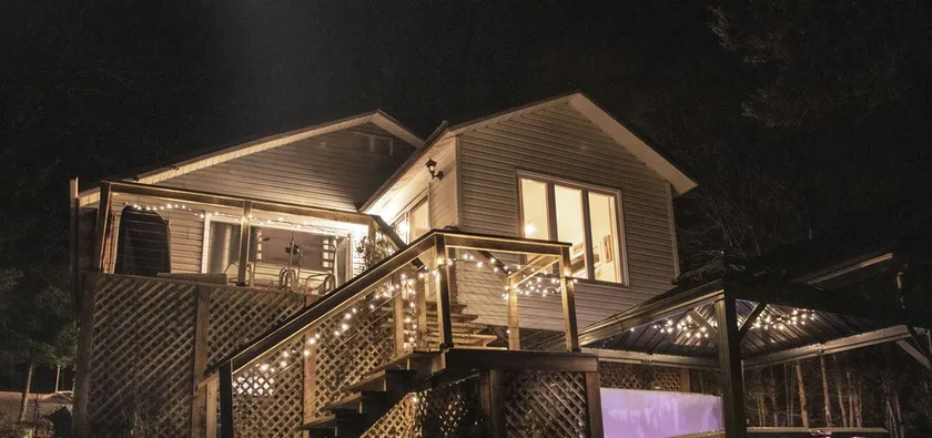 Chalet De Mama (Jacuzzi with View on Beautiful Lake) - Image 1