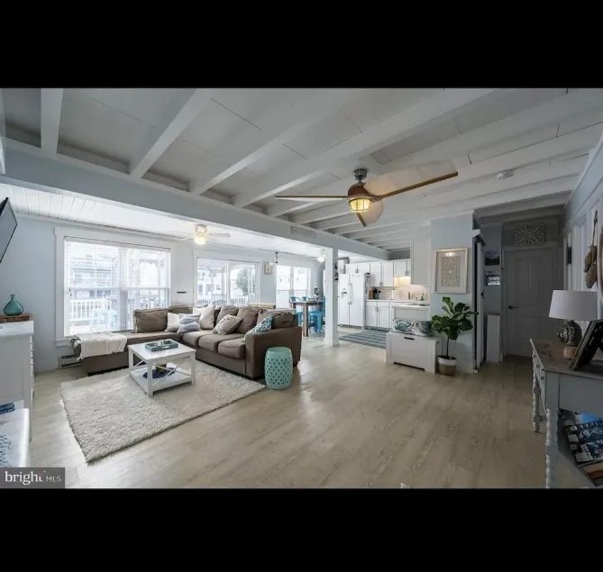 Beach Cottage - Image 1