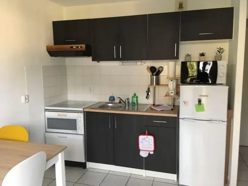 Indbydende lille T2 i hjertet af Saint-Jorioz - Image 1
