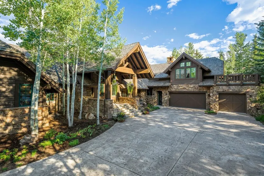 Bear Lodge by Vail Butler - Ski In/Out, Hot Tub - Image 1