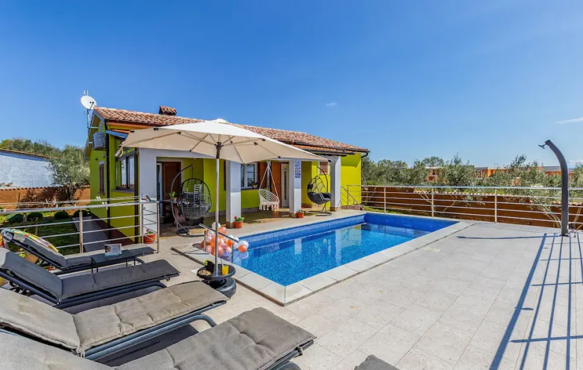 Lovely Home In Krnica - Image 1