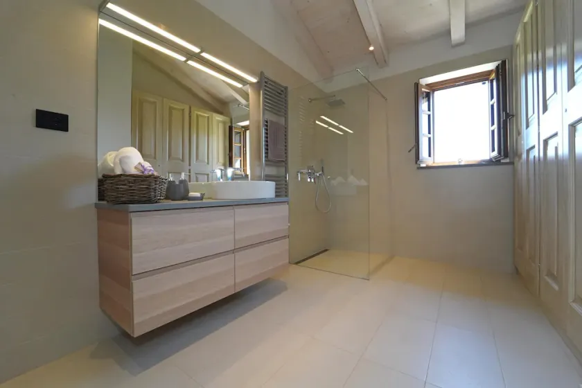 ** LAST MINUTE ** VILLA VITTORIA 8p, by Villas & Retreats Pool A/C WI-FI, BBQ - Image 1
