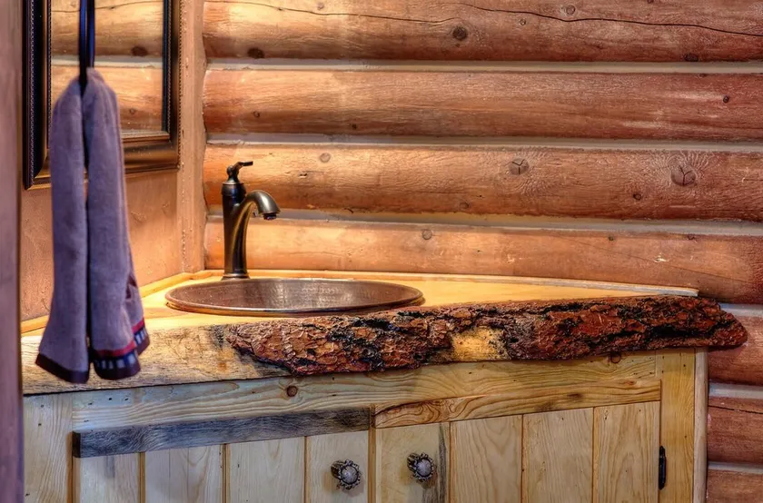 Cozy Horny Toad Log Cabin - Image 1