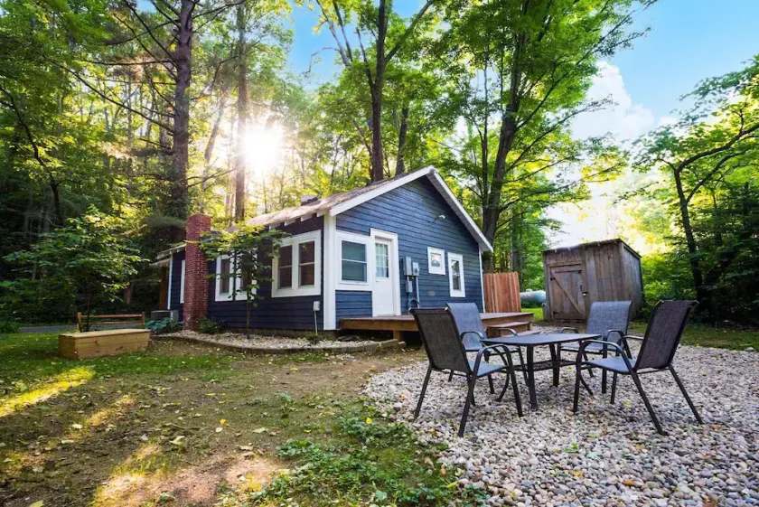Brown County Cottage - Image 1