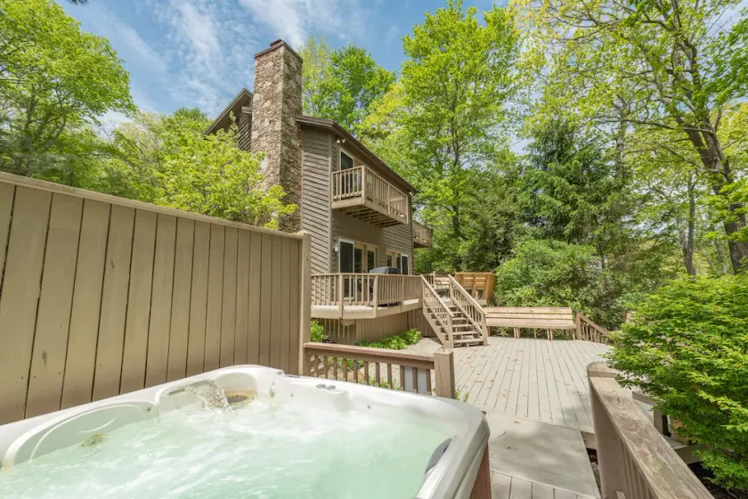 Dog Friendly Escape w/ Dock & Fire Pit - Image 1