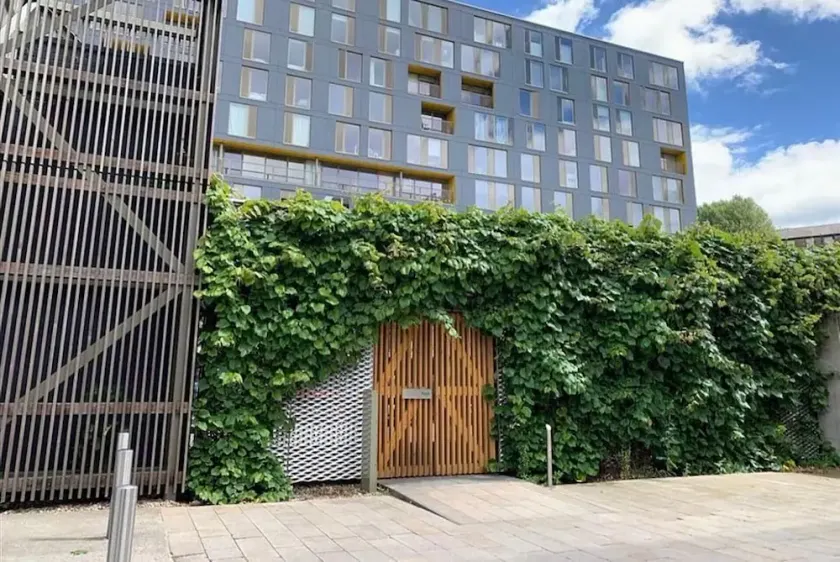 Leeds - Sleeps 4 - Free Parking - Image 1