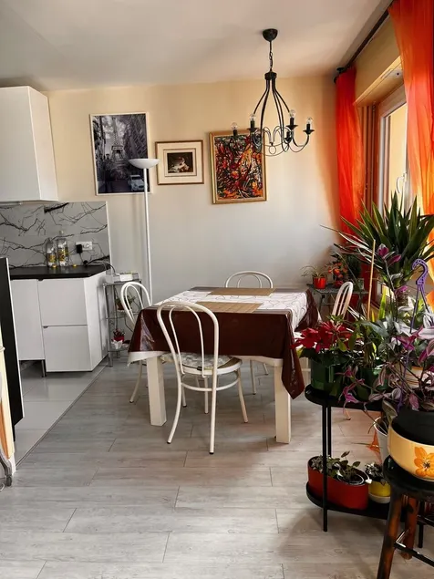 Bright and Spacious STUDIO,  40 sqm, cooling unit, Great View, Wifi, TV, - Image 1